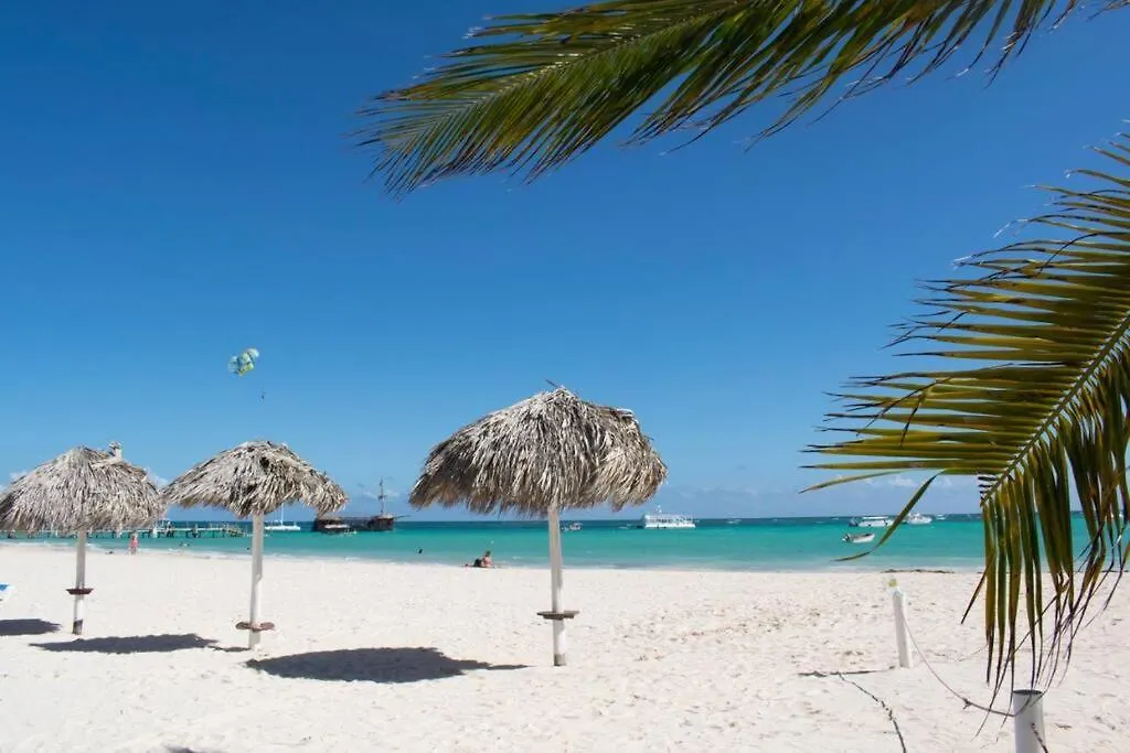 2.Eurocaribe Suites Punta Cana Beach Los Corales Pool Wifi 2 Min From The Beach